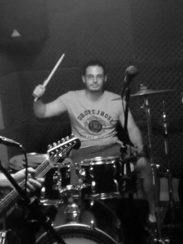 Marcelo Dall’Agnol — Primeiro Baterista da banda Lixo Tóxico